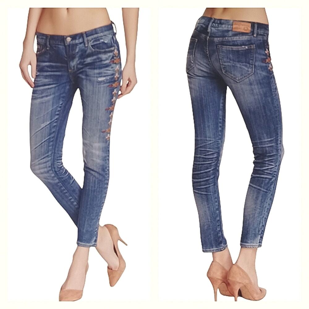 Driftwood Marilyn Distressed Embroidered  GUC $140 Size 28   J1609
